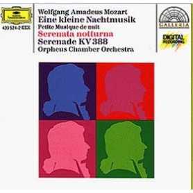 Mozart: Eine kleine Nachtmusik / Wind Serenade [CD]
